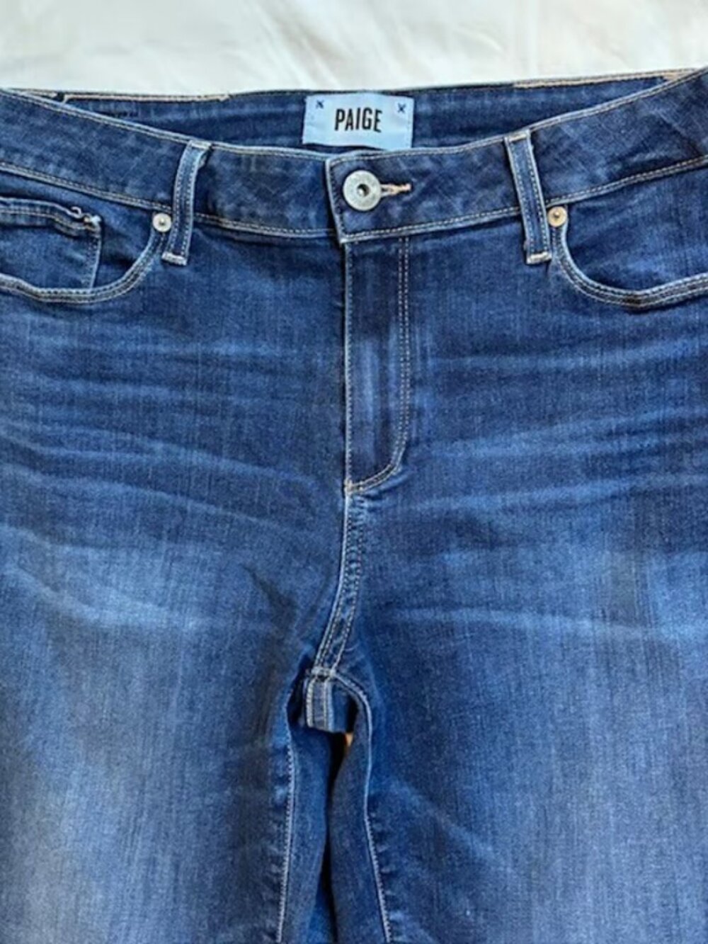 Paige Brigitte Mid Rise Medium Wash Cropped Boyfriend Jeans Women's Size 8/29